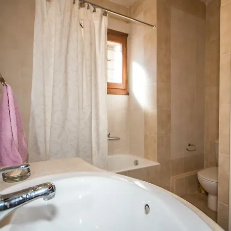 Luxury Helios Κορωπί