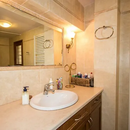 Luxury Helios * Koropi