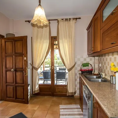 Ferienhaus Luxury Helios Koropi