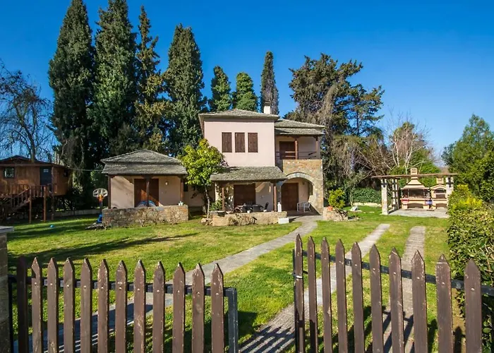 Luxury Helios * Koropi